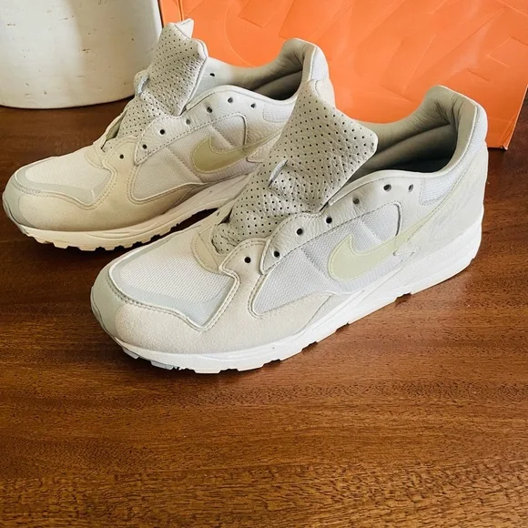 Nike “Fear of God” x Air Skylon “Light Bone”